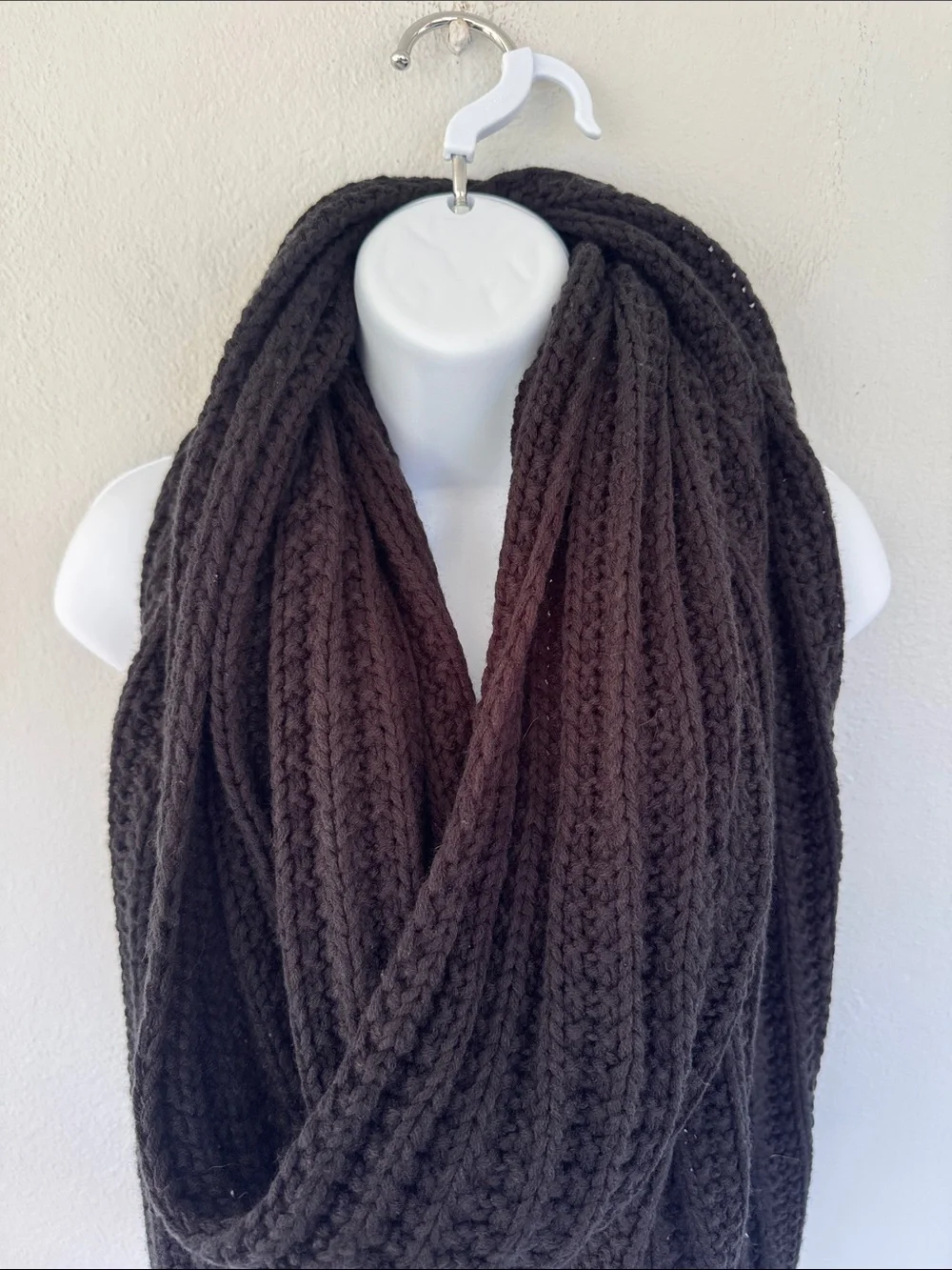 Black oversized ribbed crochet cable knit winter scarf one size